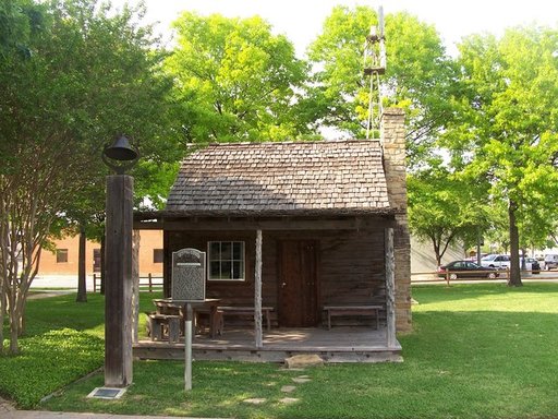 Heritage Park cabin.JPG