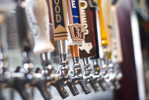 Draft Sports Bar _ Lounge(2).JPG